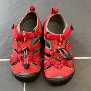 KEEN shoes
